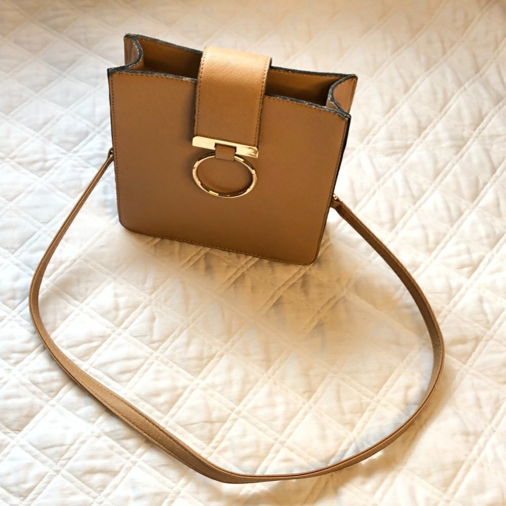 Lionel Crossbody Vegan Leather Purse - Picture 6 of 12
